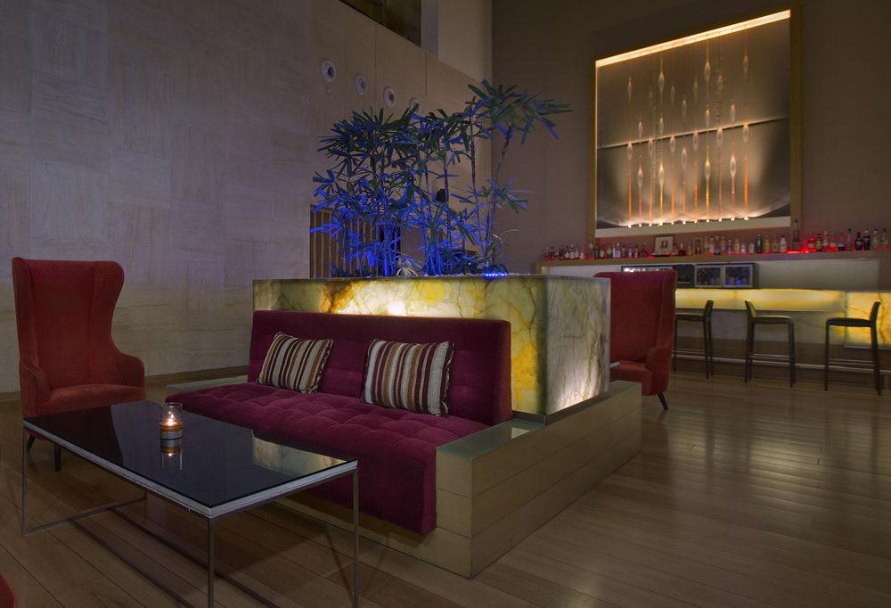 The Westin Mumbai Garden City Bagian luar foto The bar at the W Doha
