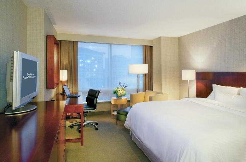 The Westin Mumbai Garden City Bagian luar foto A typical guest room at the Westin